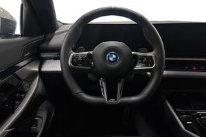BMW 530 bild 9
