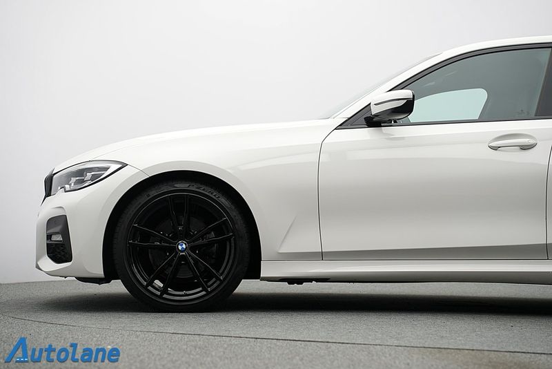BMW 320 bild 13