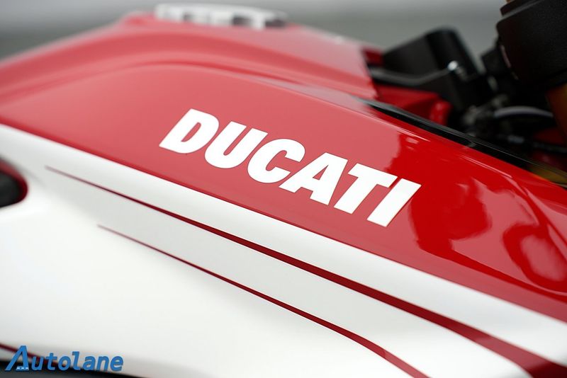 Ducati Hypermotard bild 22