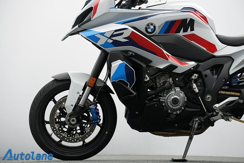 BMW M 1000 XR bild 13