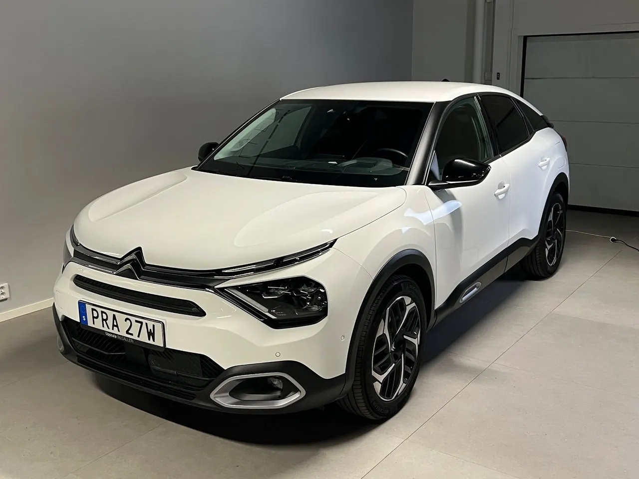 Vehicle image 20