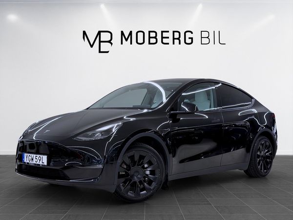 Tesla Model Y Long Range AWD 514hk Pano Läder Drag B-Kamera - 2024