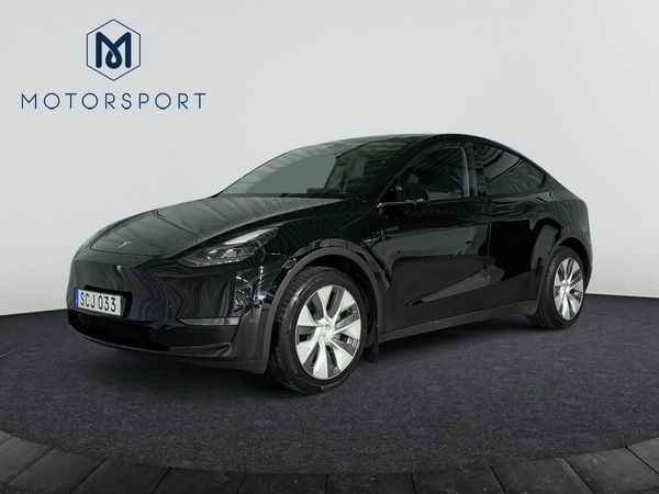 Tesla Model Y AWD Long Range Dragkrok Panorama Adap-farth Backkamera - 2023