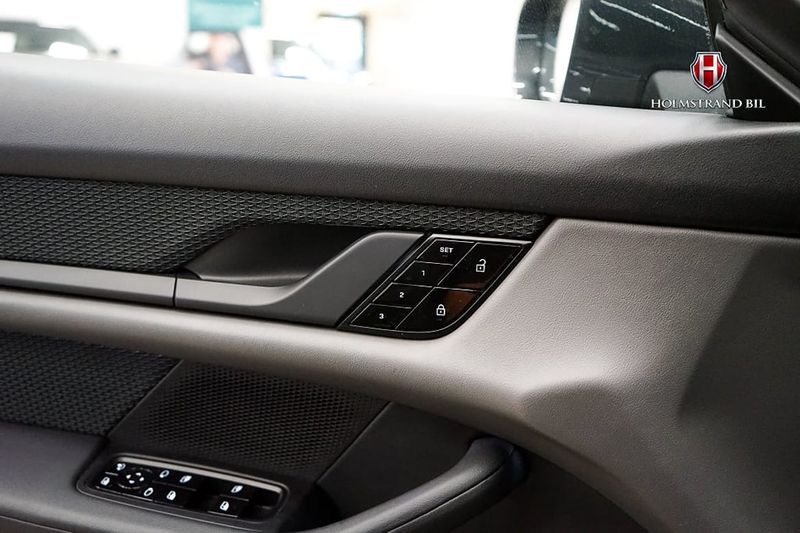 Porsche Taycan bild 28