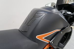 KTM RC 390 bild 10