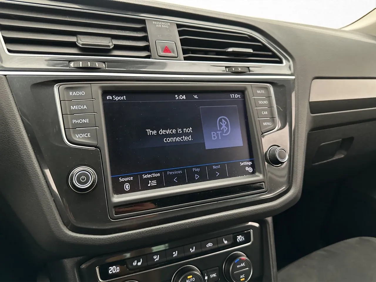 Vehicle image 20