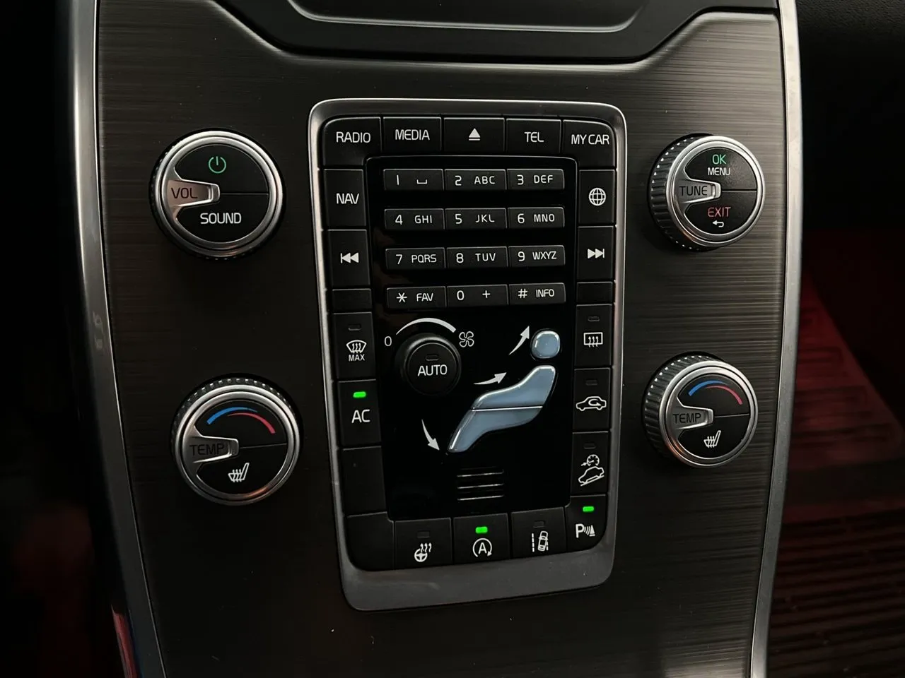Vehicle image 21