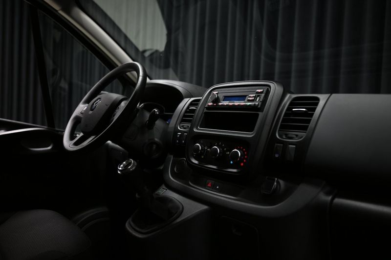 Renault Trafic bild 28