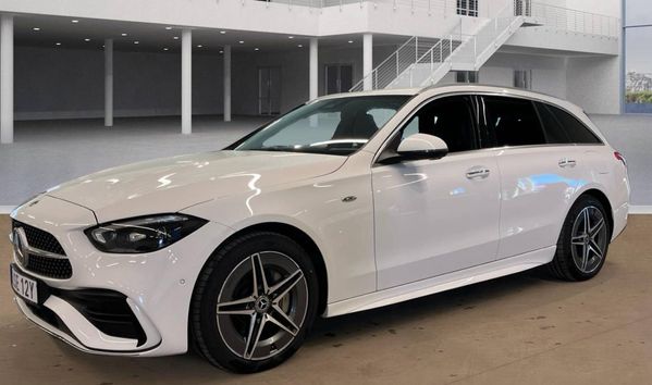 Mercedes C300 de 4MATIC AMG Premium Värmare Drag Elstol - 2026