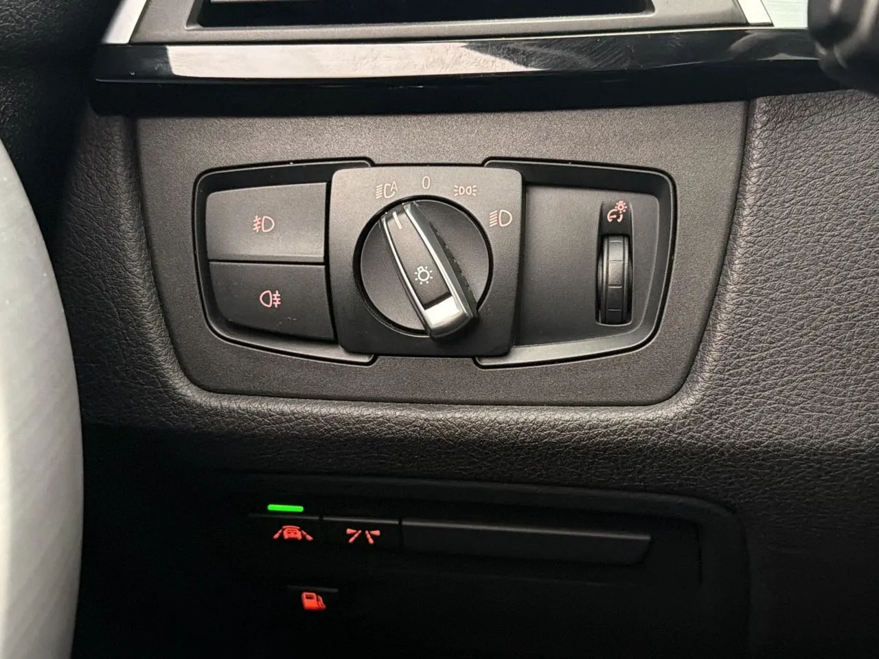 Vehicle image 29