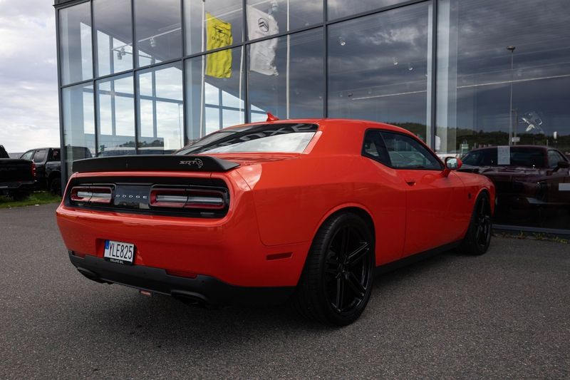 Dodge Challenger bild 4