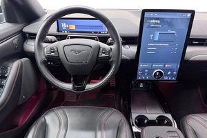 Ford Mustang Mach-E bild 21
