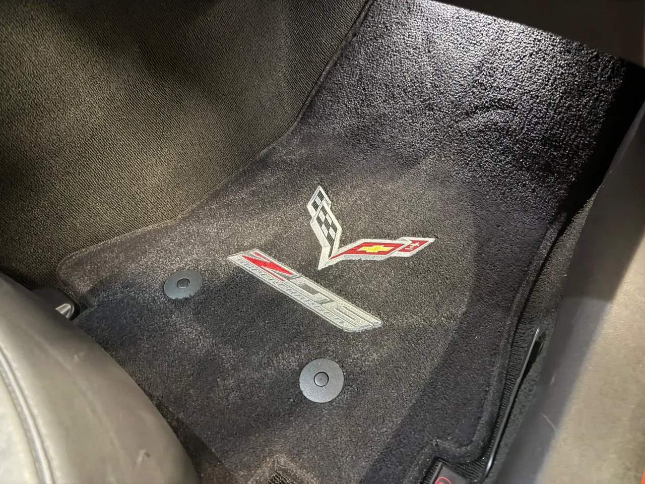 Vehicle image 32