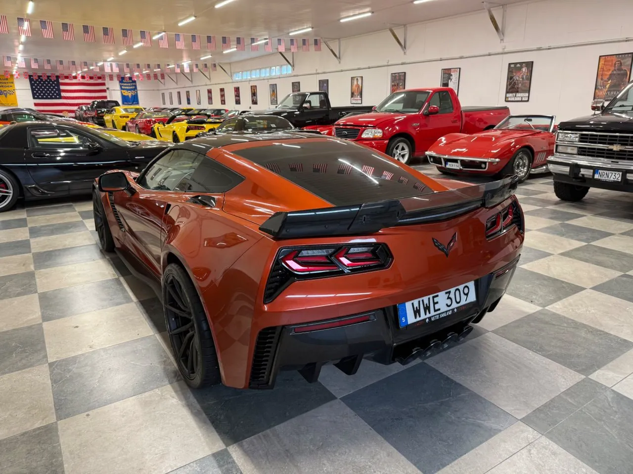 Vehicle image 9