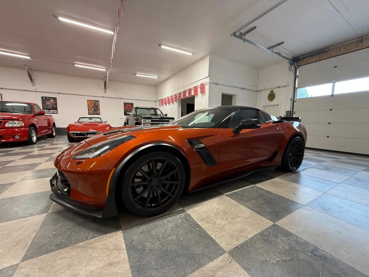 Vehicle image 6