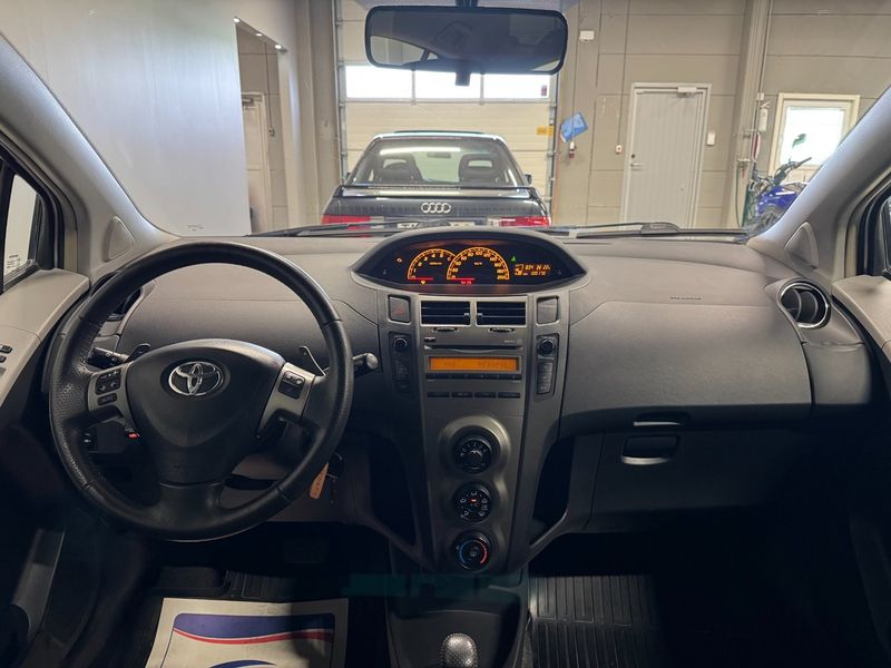Toyota Yaris bild 7