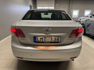Toyota Avensis bild 3