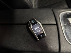 BMW 740 bild 24
