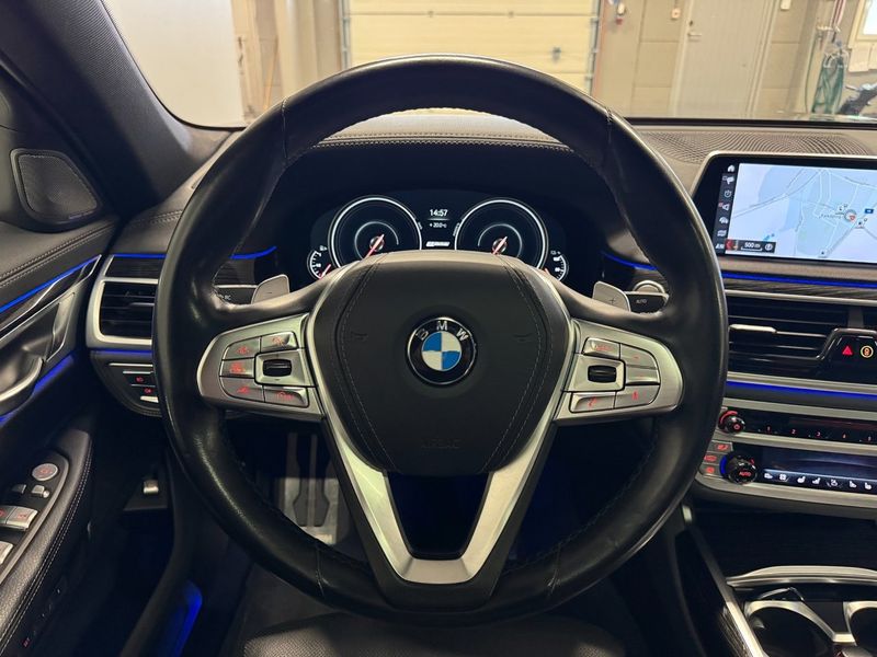 BMW 740 bild 9