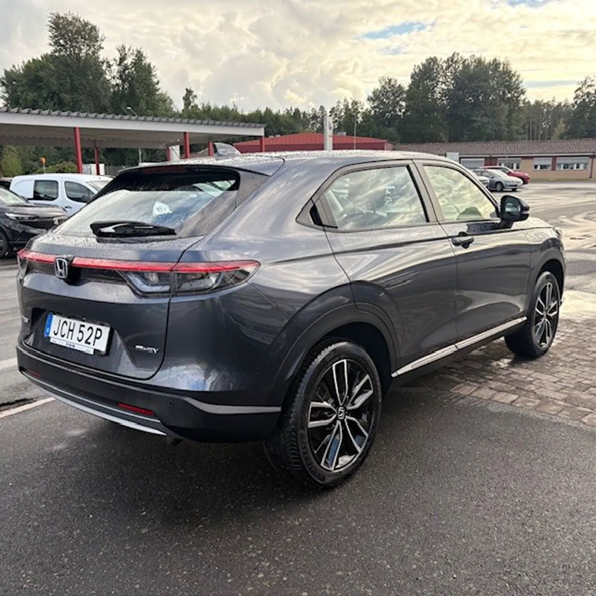 Vehicle image 2