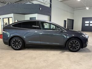 Tesla Model X bild 3