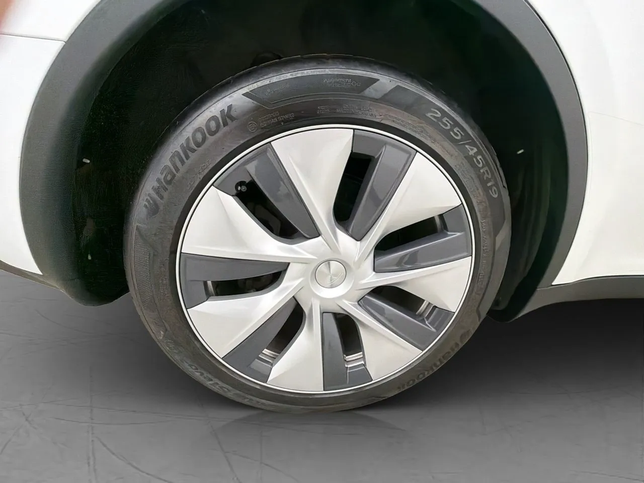 Vehicle image 33