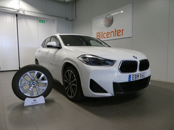 BMW X2 xDrive25e M Sport Aut-Skinn-HUD-Navi-Värmare-Nyservad - 2021