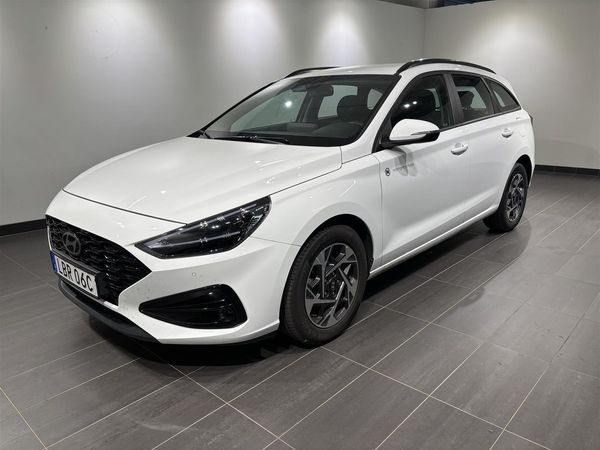 Hyundai i30 Kombi 1.0 T-GDi Essential Aut Kamera LED Rattvärme | Rä - 2025