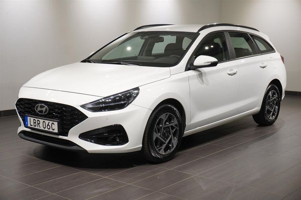 Hyundai i30 Kombi 1.0 T-GDi Essential Aut Kamera LED Rattvärme | Rä - 2025