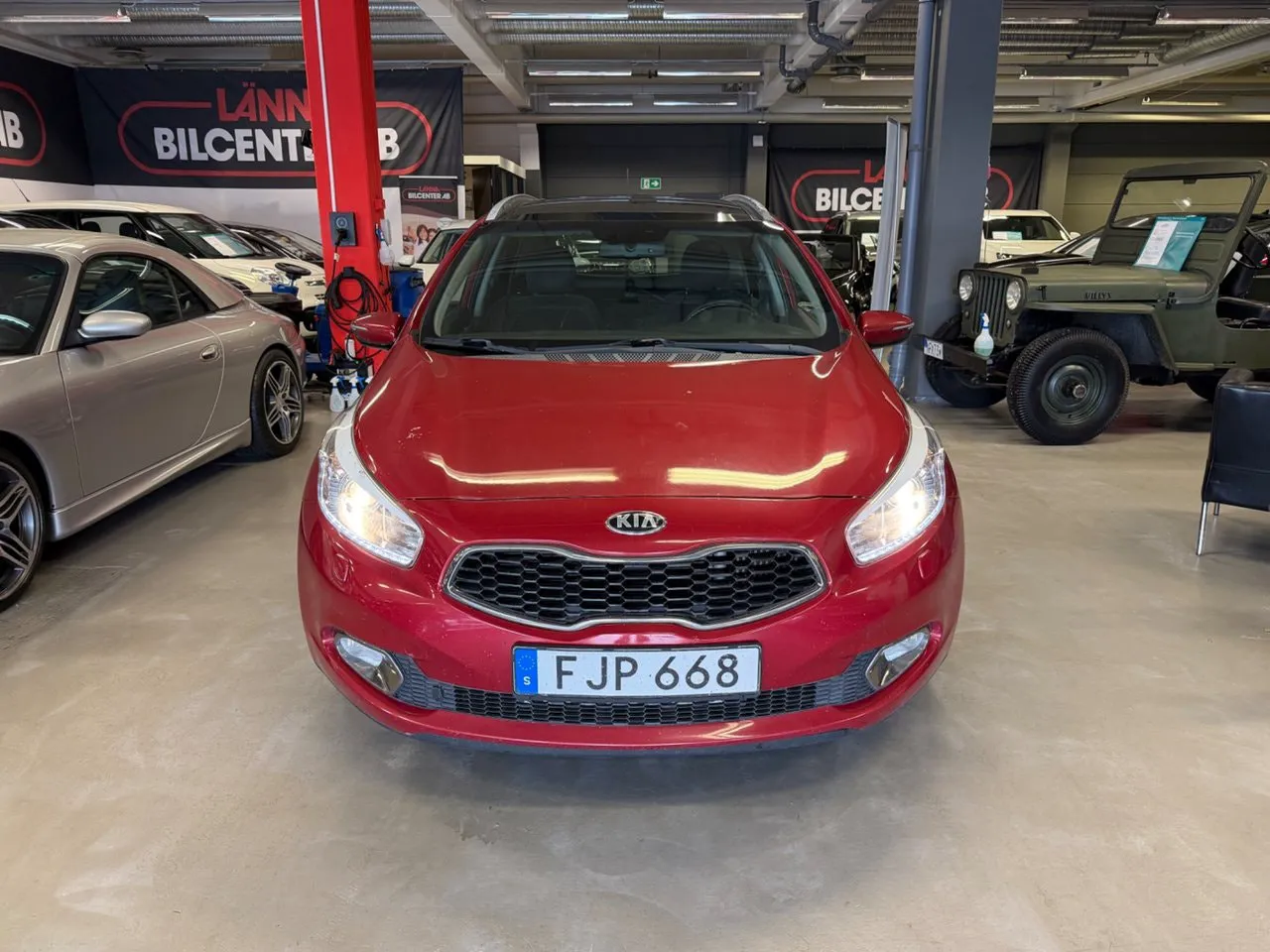Vehicle image 1