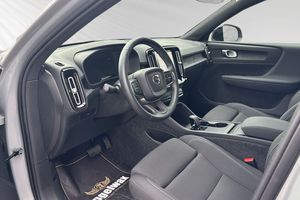 Volvo EX40 bild 7