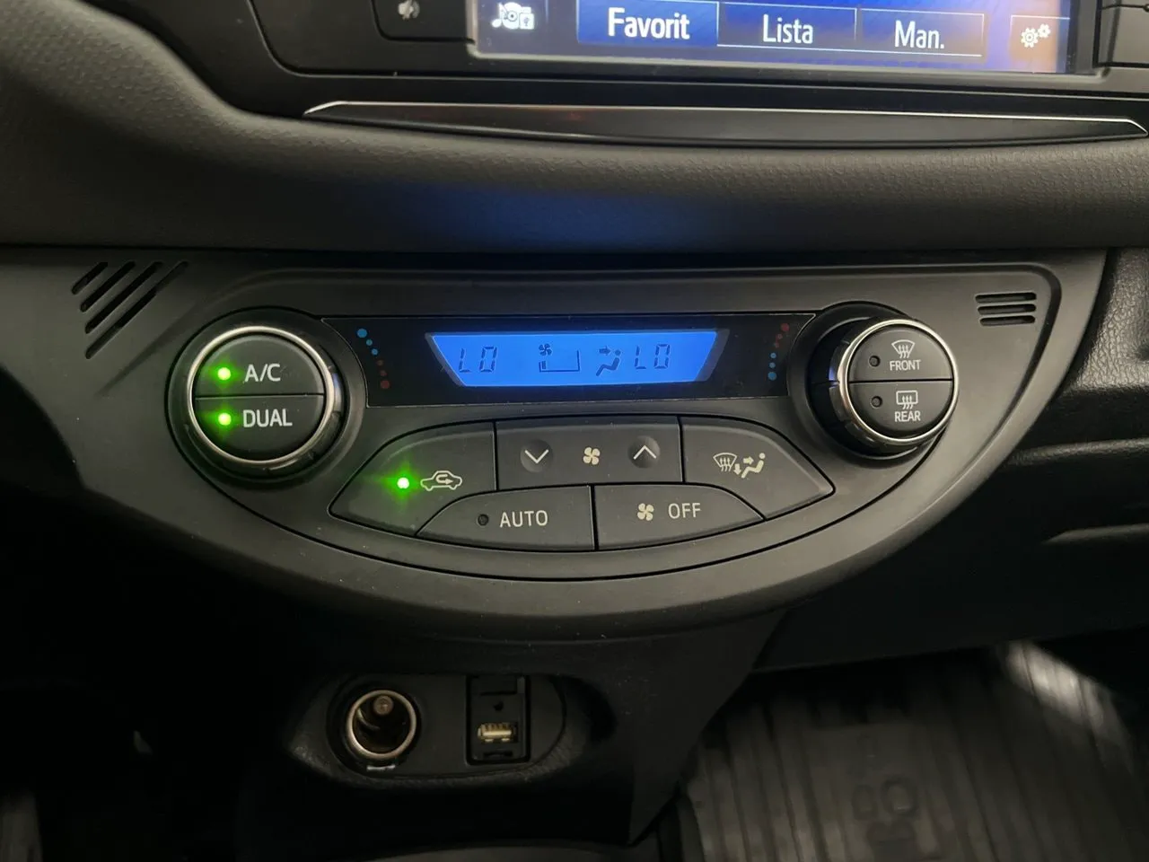Vehicle image 21