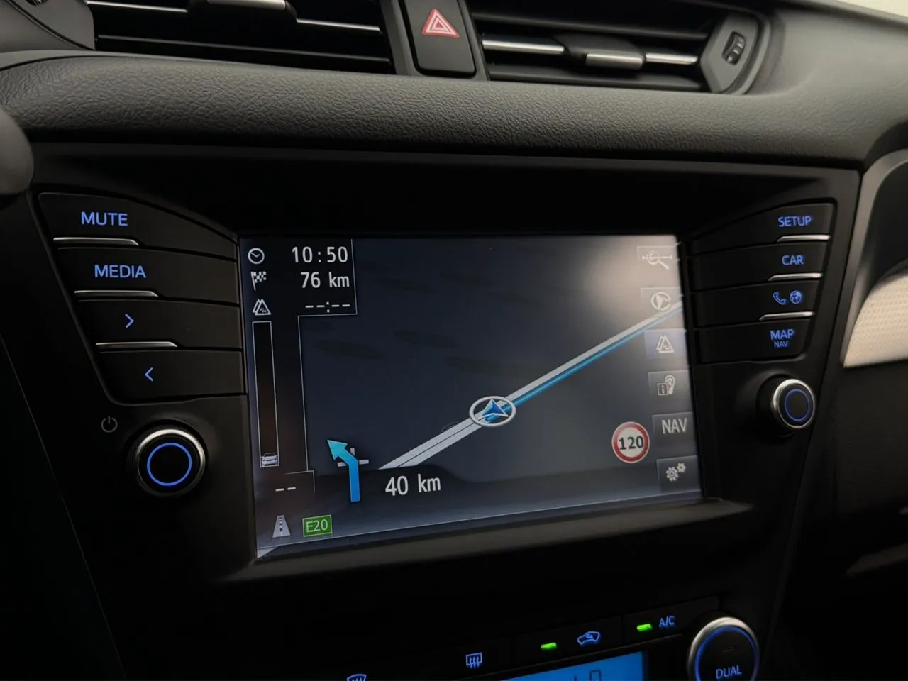 Vehicle image 20