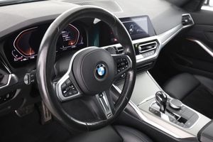 BMW 320 bild 12