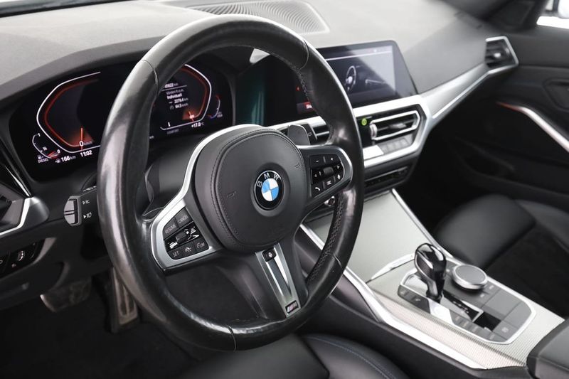 BMW 320 bild 12