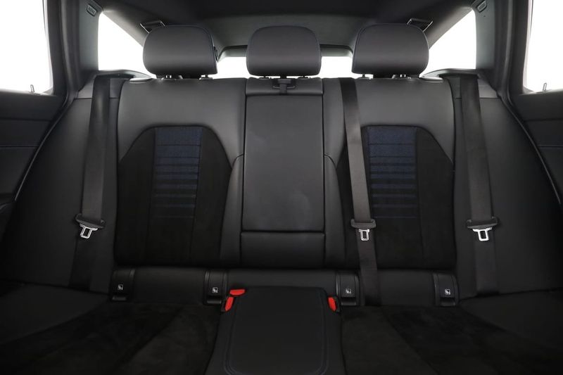 BMW 320 bild 16