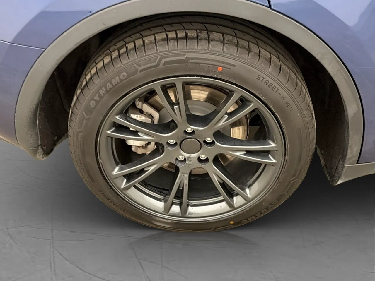 Vehicle image 34