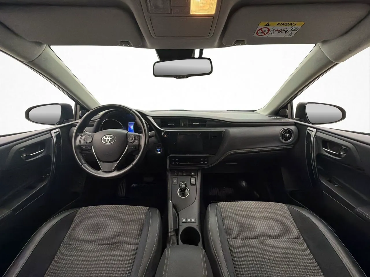 Vehicle image 10