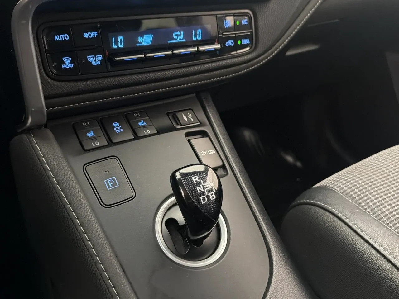 Vehicle image 21