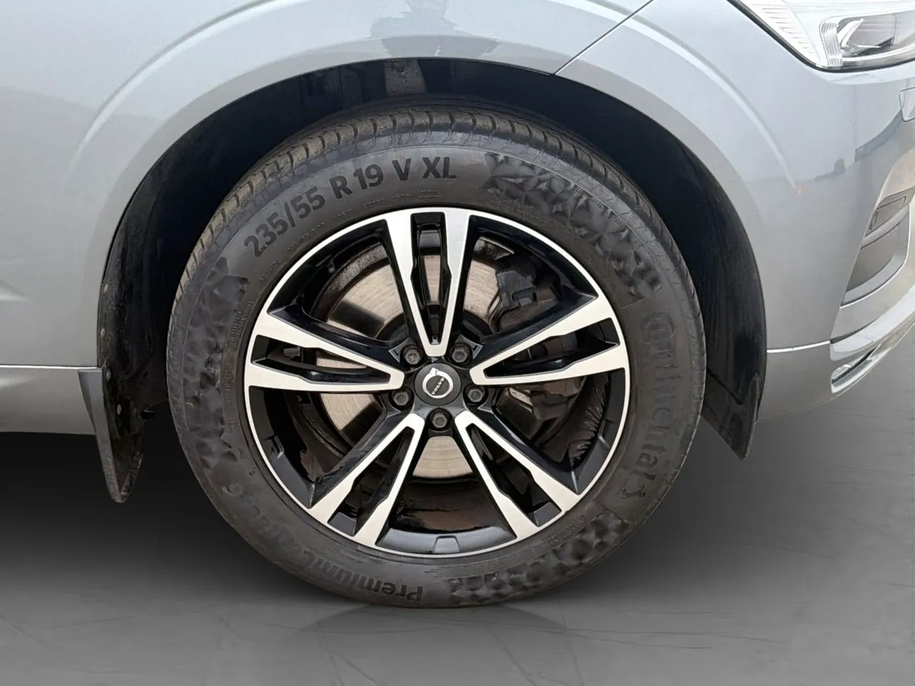Vehicle image 33