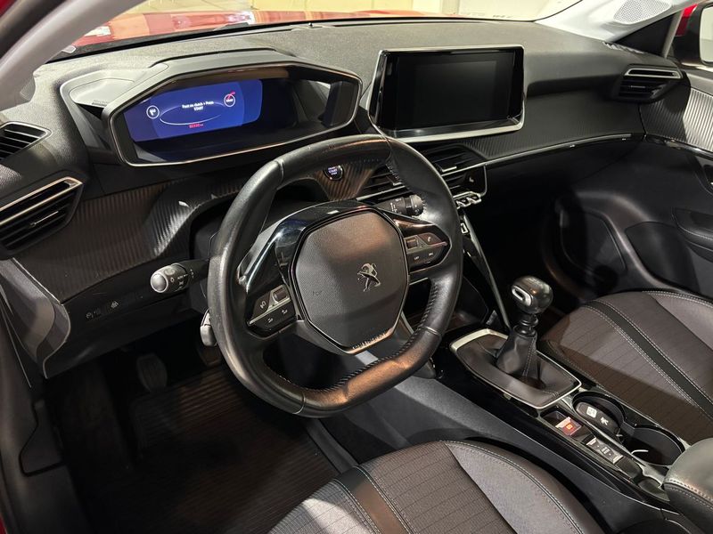 Peugeot 208 bild 8