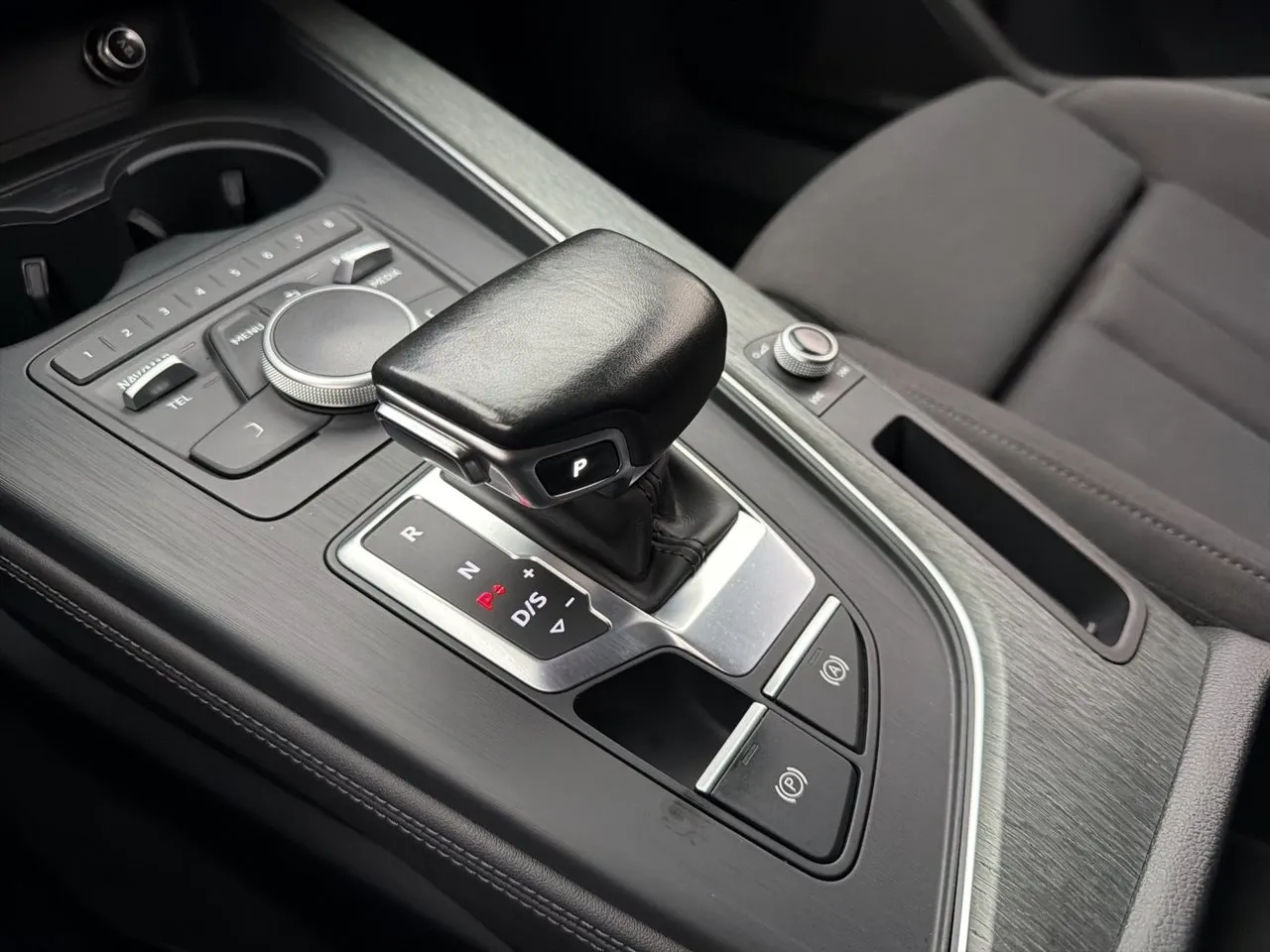 Vehicle image 22