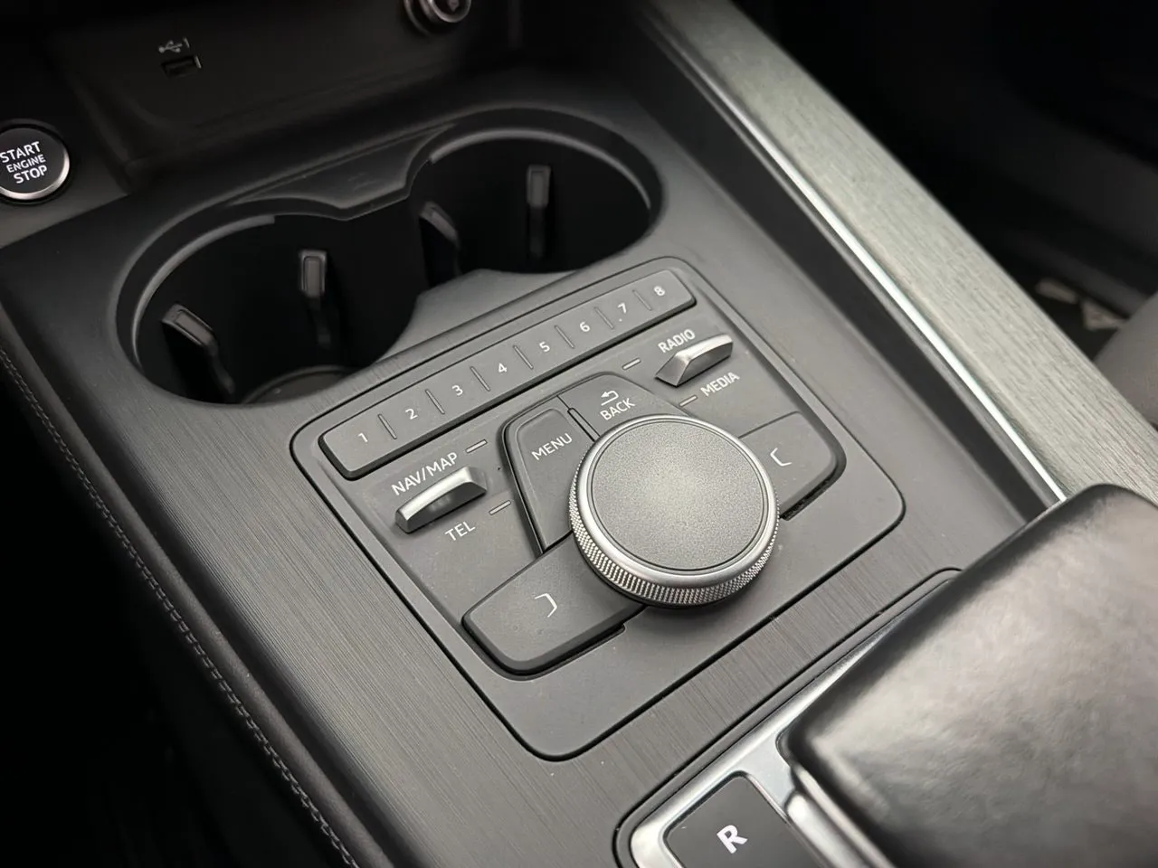 Vehicle image 23