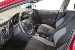 Toyota Auris bild 13
