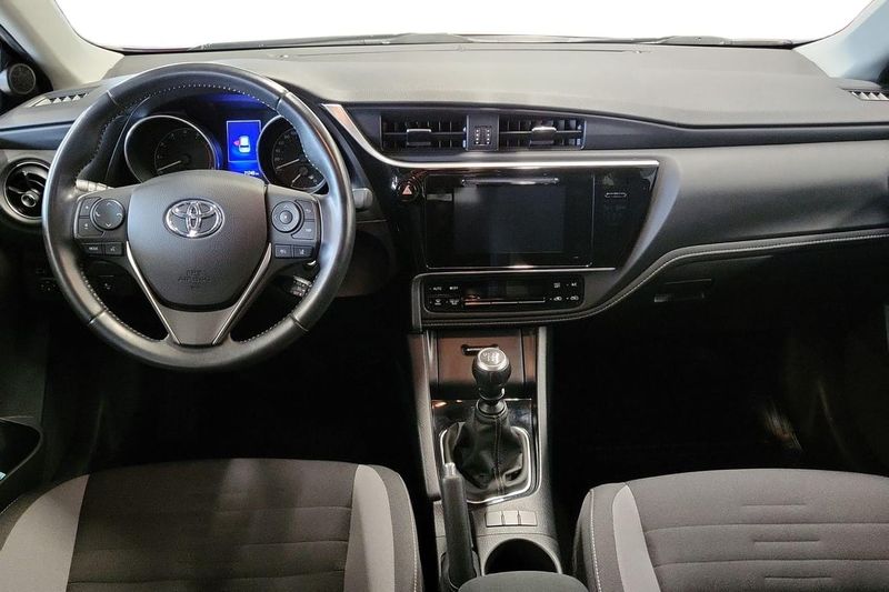 Toyota Auris bild 9