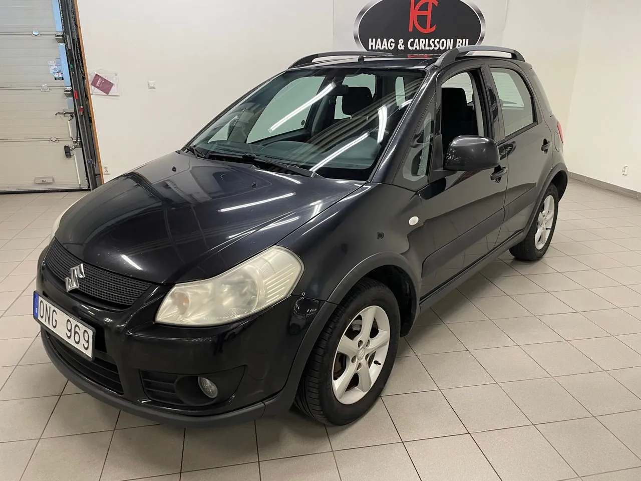Vehicle image 3
