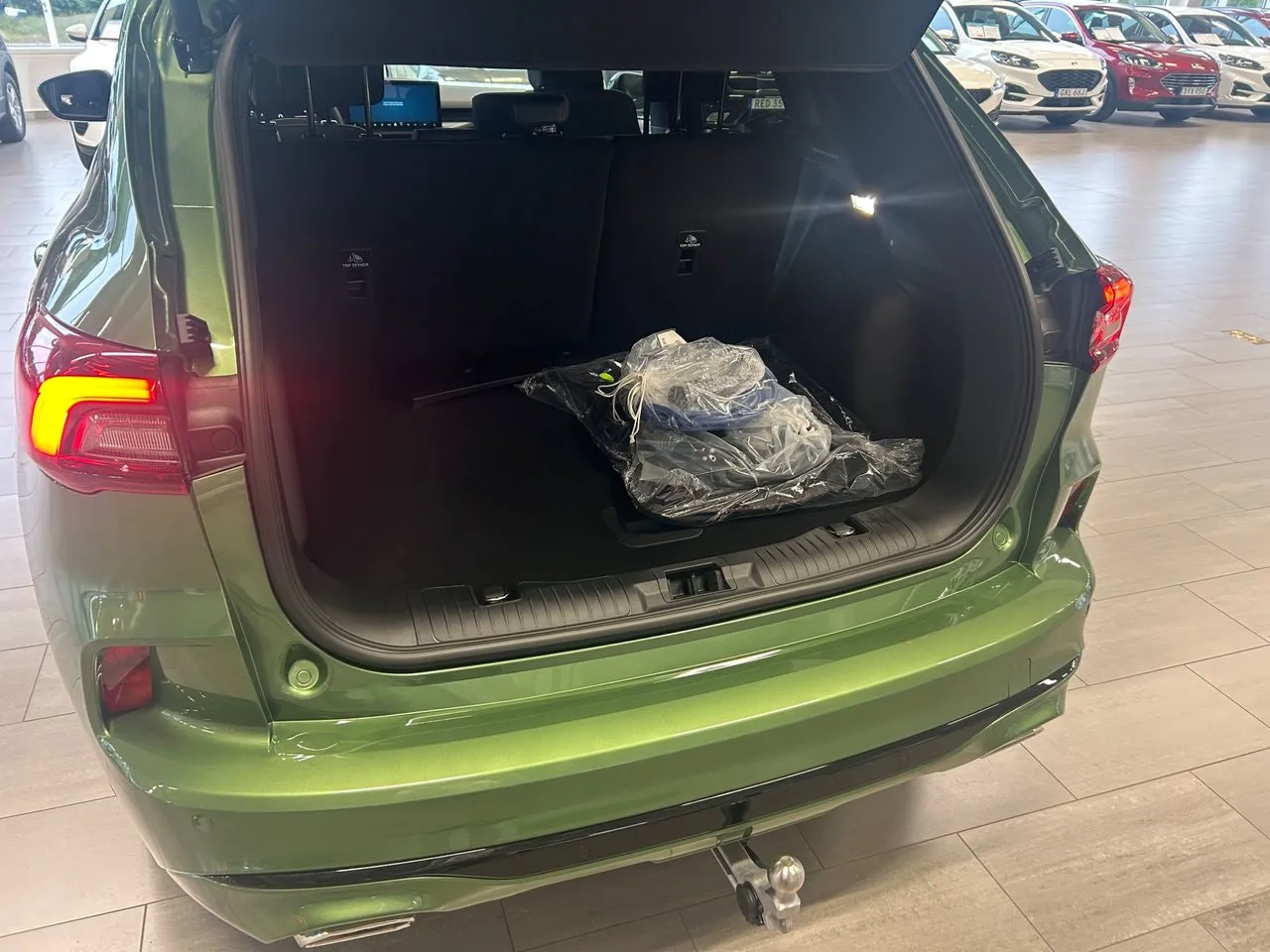 Vehicle image 9