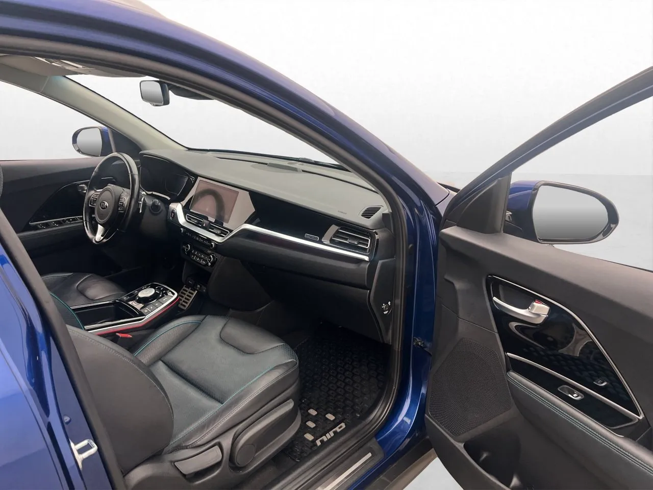Vehicle image 23