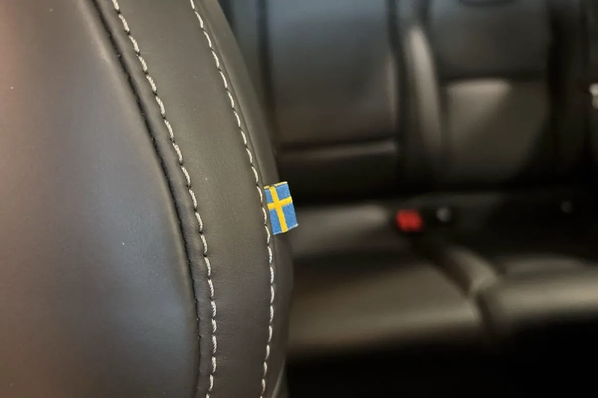 Vehicle image 36