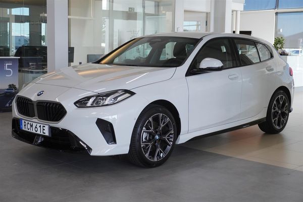 BMW 120 M Sport Design Automat Navigation | Ränta 0,95% - 2026
